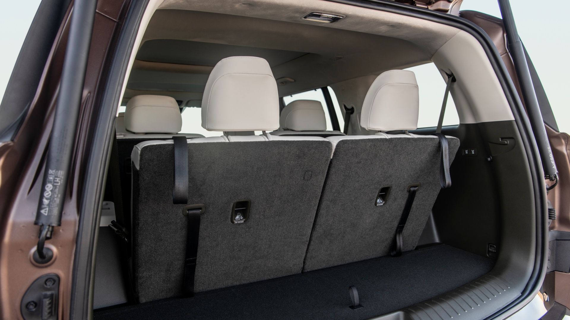 2024 Hyundai Santa Fe: Refined and Ready for Adventure